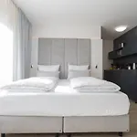 Zzzpace Smart-hotel Zentrum מלון