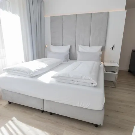 Hotel Zzzpace Smart-hotel Zentrum 4*