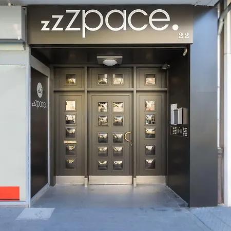 Zzzpace Smart-hotel Zentrum 호텔 2*