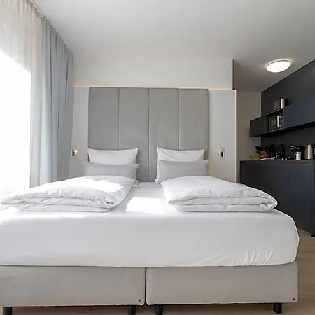 Zzzpace Smart-hotel Zentrum מלון