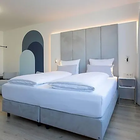מלון Zzzpace Smart-hotel Zentrum בילפלד