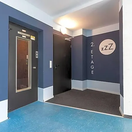Zzzpace Smart-hotel Zentrum 4*