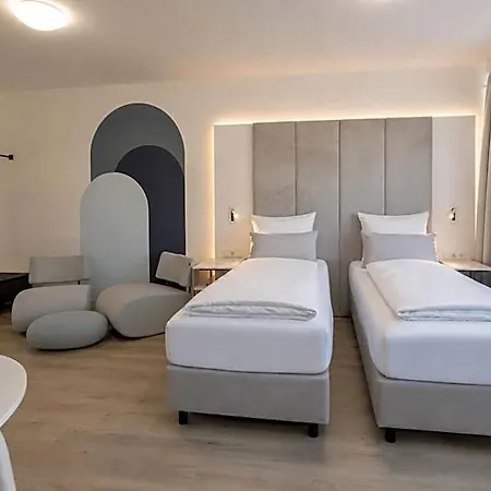 Zzzpace Smart-hotel Zentrum 4*