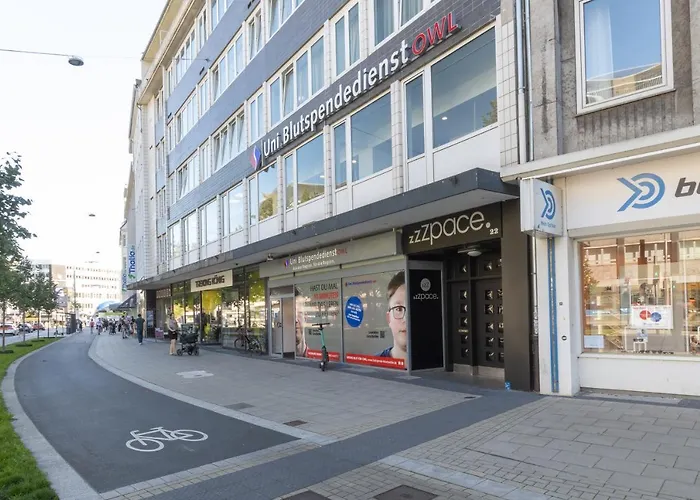 Zzzpace Smart-hotel Zentrum 酒店 2*