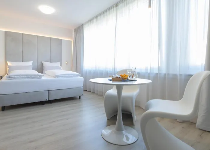 Zzzpace Smart-hotel Zentrum ホテル ビーレフェルト