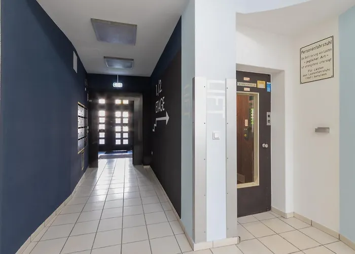 Zzzpace Smart-hotel Zentrum ホテル ビーレフェルト